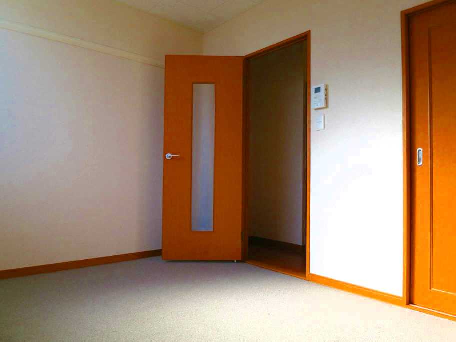 レオパレス上用賀三丁目 その他11