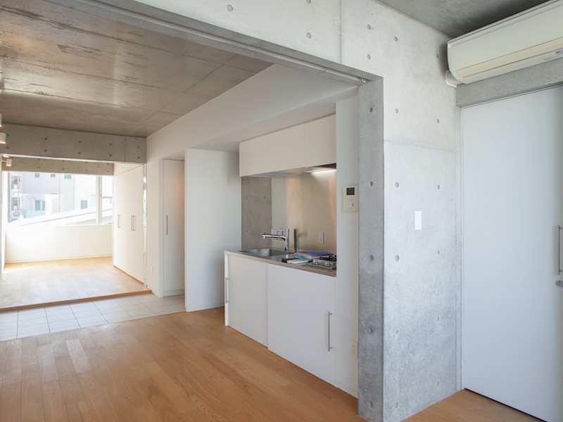 apartment nonet 玄関