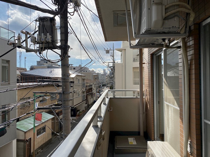 ロイヤルエクセレント学芸大 ベランダ