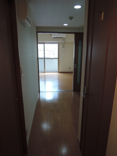 クレスト高円寺 玄関