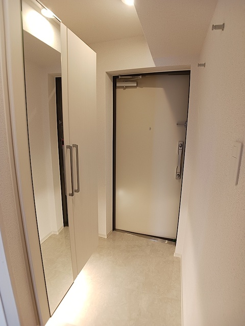 レパラール関口 玄関