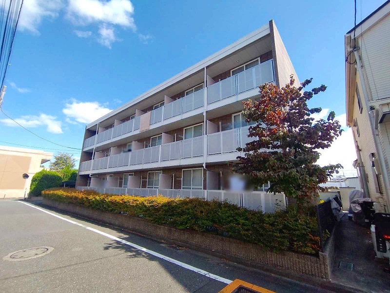 レオパレスクレスト 305号室 外観