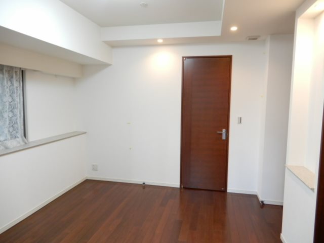 カテリーナ三田タワースイート ベッドルーム