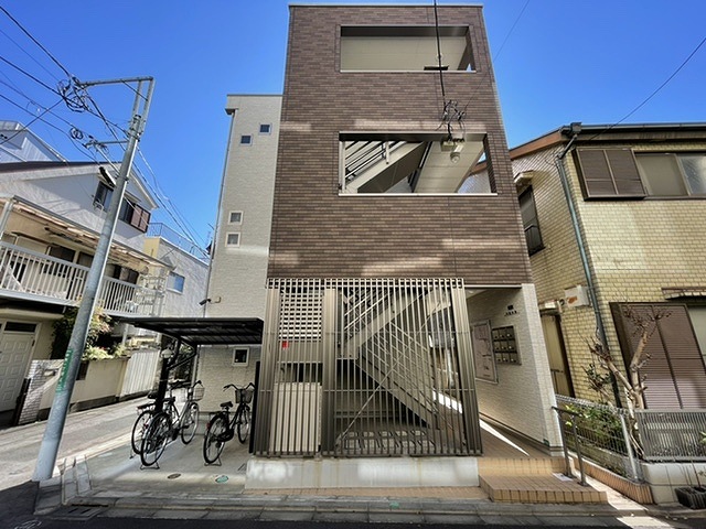 クレイノ中野中央 302号室 外観