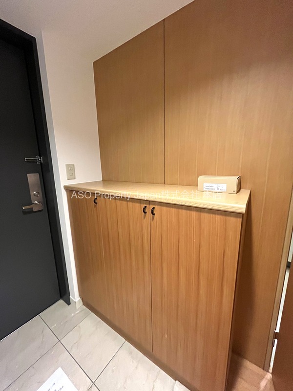 Elite Residence Miyamasuzaka 玄関