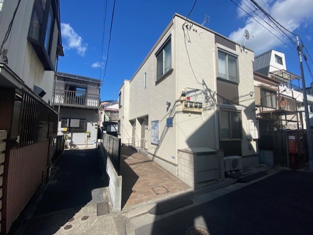 レオネクストカーザ　アサカ 202号室 外観