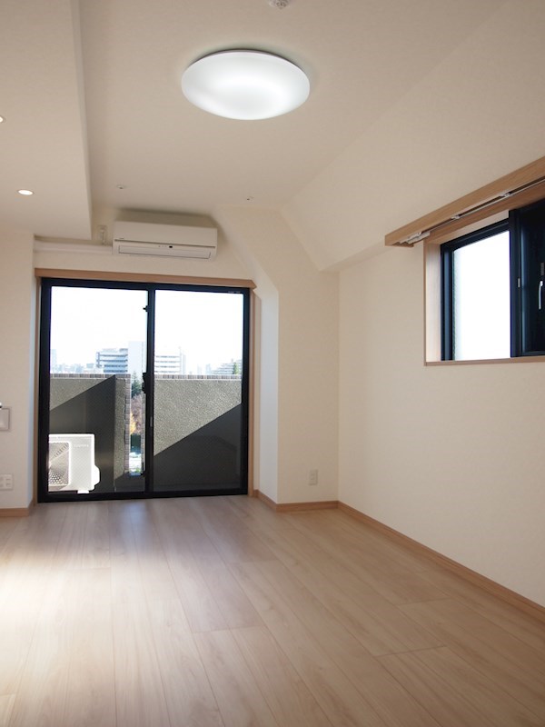 ルーブル三軒茶屋参番館 リビング