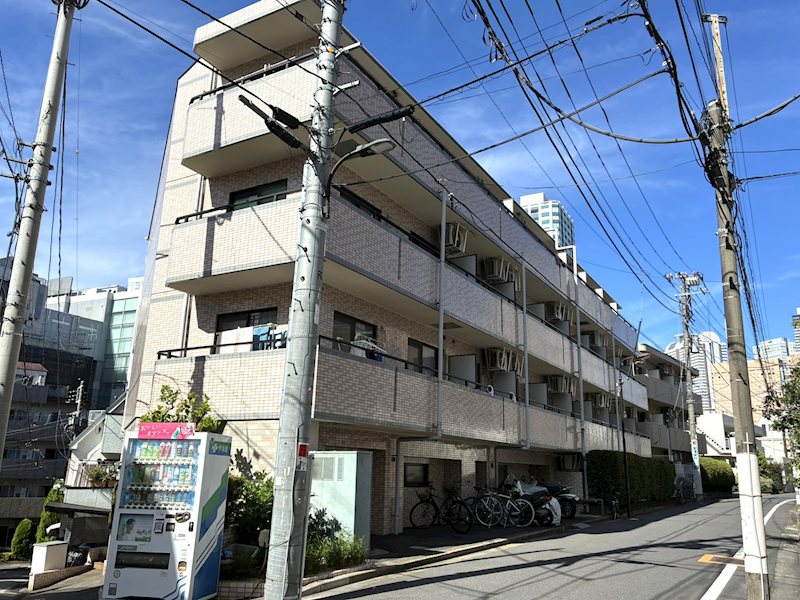 モアエミネンス西新宿 304号室 外観