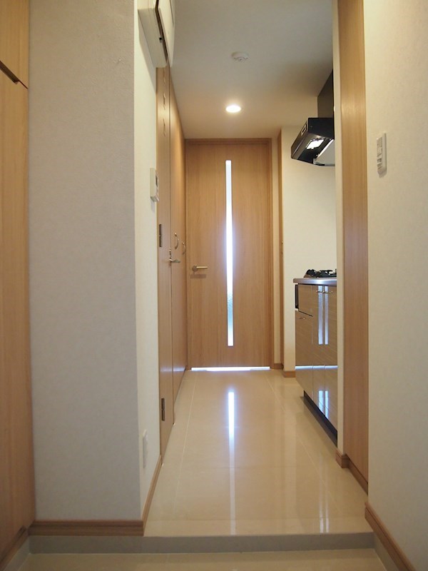 ルーブル三軒茶屋参番館 玄関