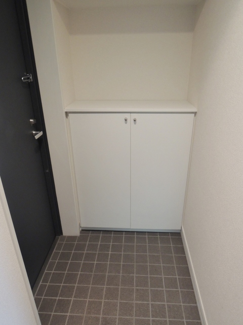 ルモンピエール新大塚 玄関