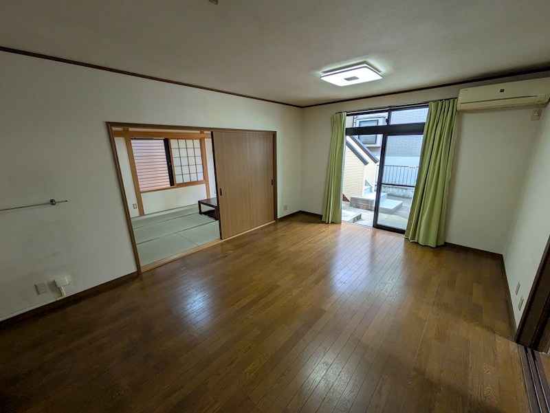 中町1丁目戸建 リビング