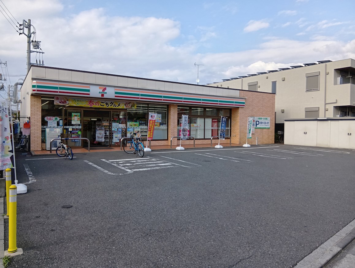 ビューラー八成山 コンビニ