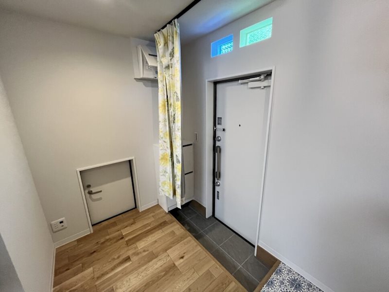 ルミナス渋谷本町 玄関