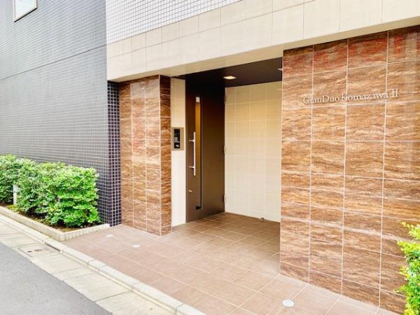 グランデュオ駒沢ＩＩ エントランス