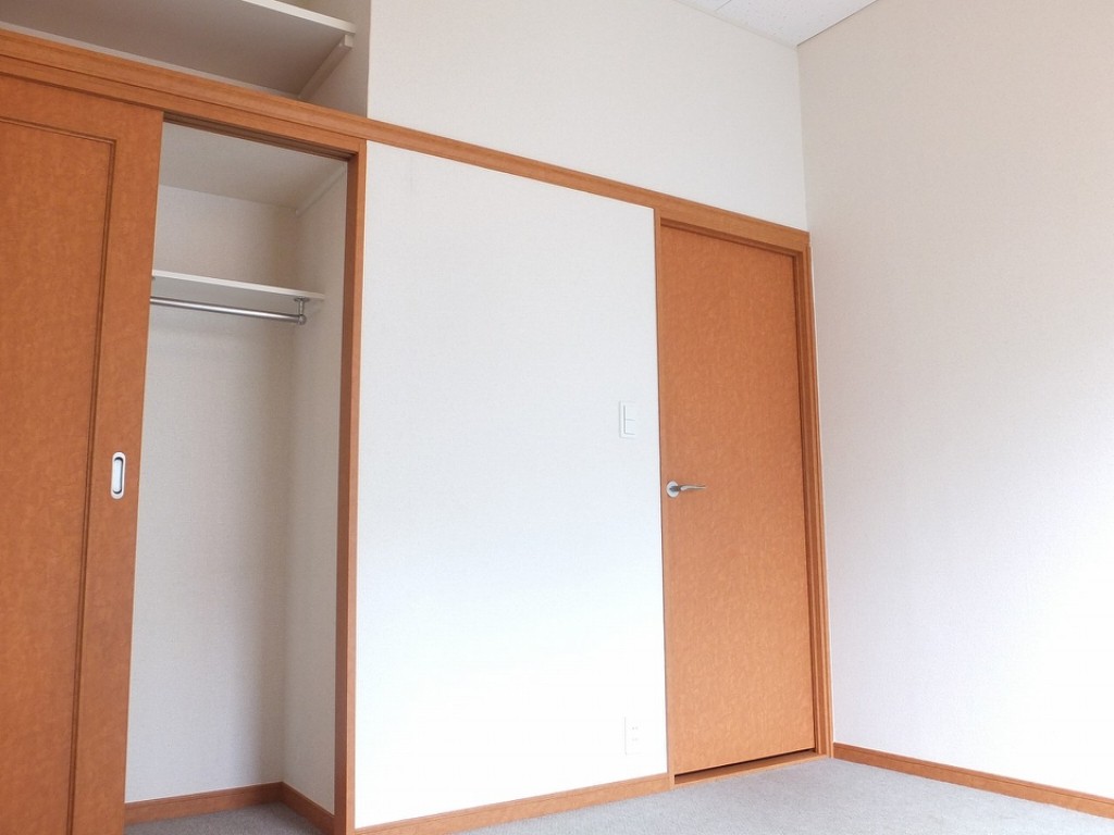 レオパレスイキ西新宿 その他