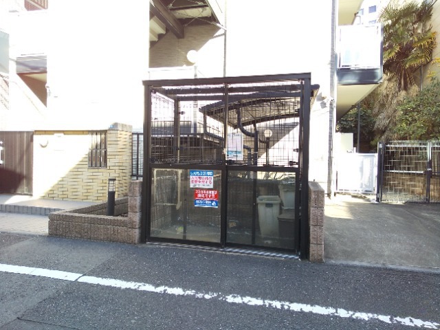 レオパレスイキ西新宿 その他