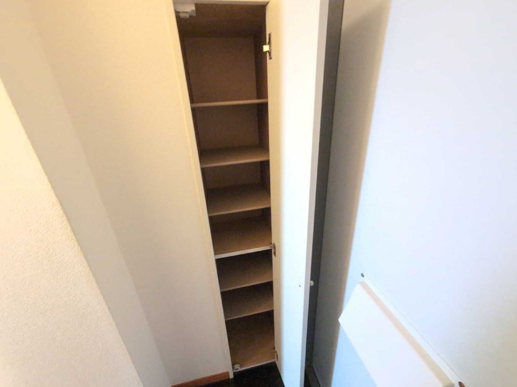 レオパレス上用賀三丁目 その他