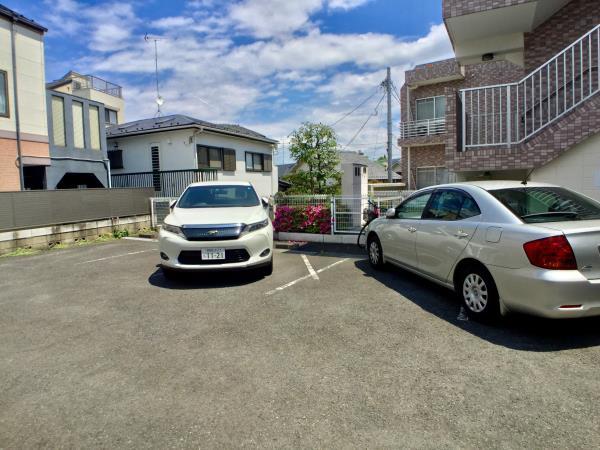 ヴィラ経堂 駐車場