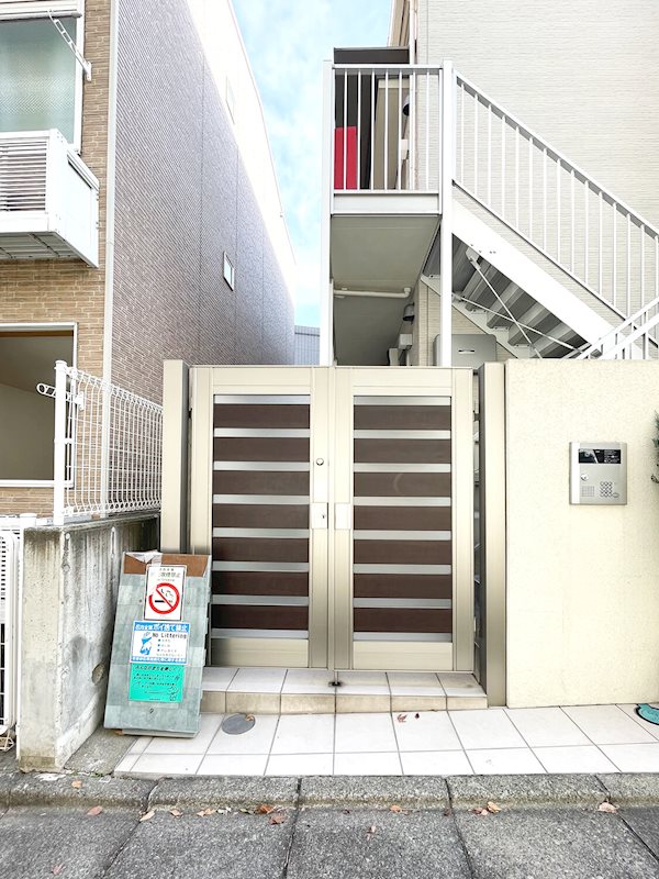 アーデン山中 三軒茶屋 エントランス