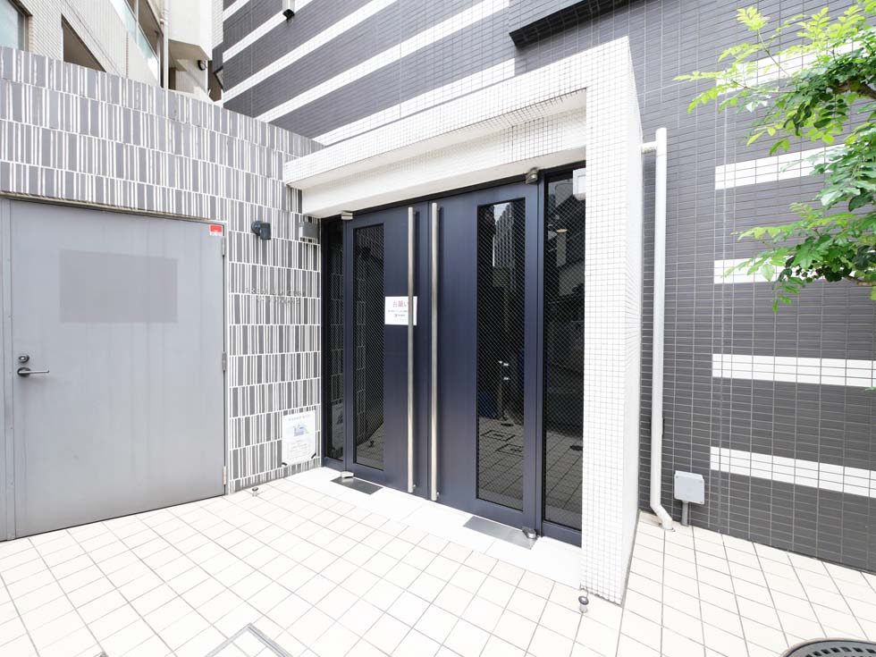PREMIUM　CUBE新中野 エントランス