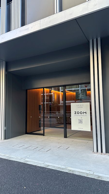 ZOOM信濃町 エントランス