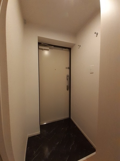 アビタシオン　代々木上原 玄関