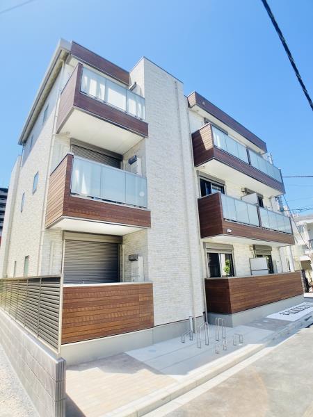 ＫＯＭＦＯＲＴＡ新中野 102号室 外観