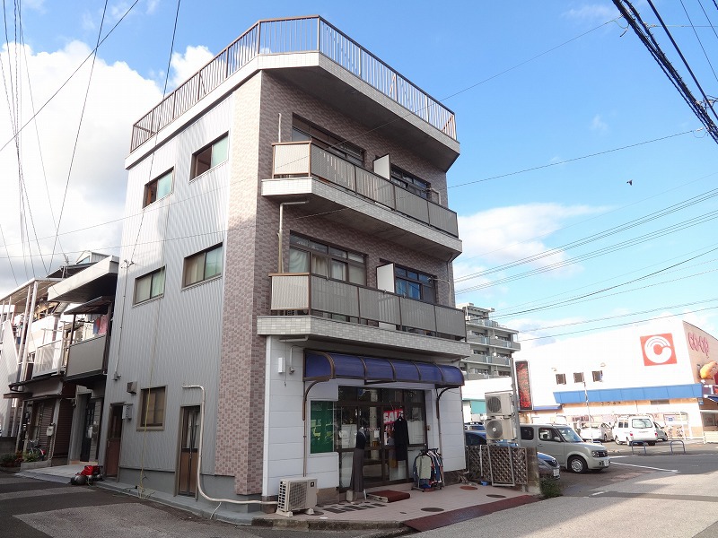 渡辺ビル 外観写真