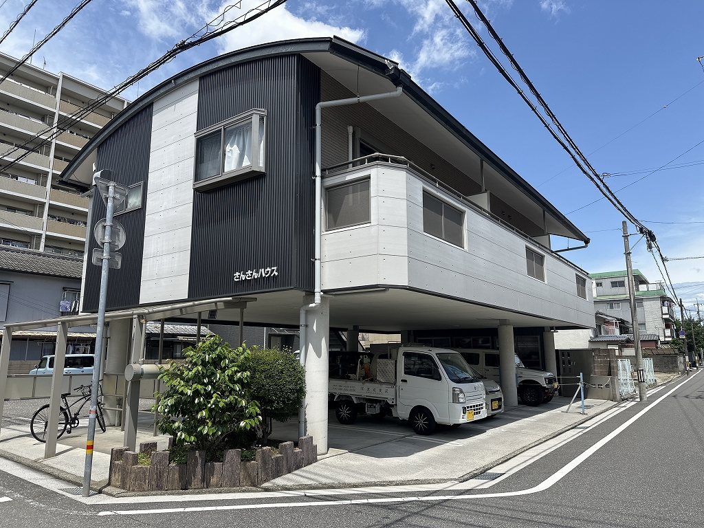 さんさんハウス 201号室 外観