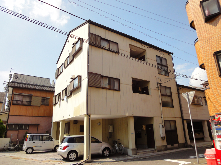 伊勢ハイツ 102号室 外観
