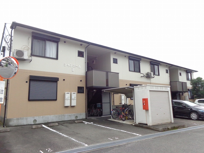 シャンポール　Ⅱ 103号室 外観