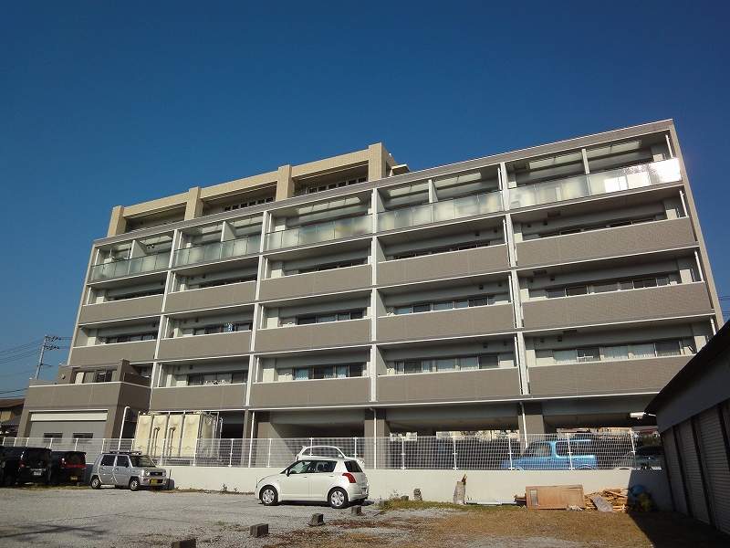 ストロベリー　フィールズ 304号室 外観