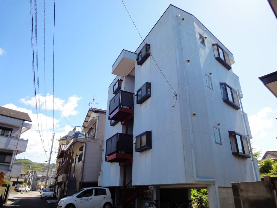 ヴィラ薊野 301号室 外観