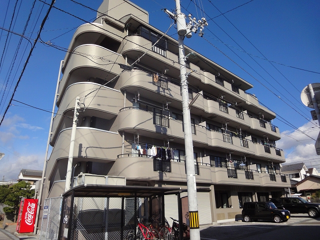 ヴィラージュ航洋 101号室 外観