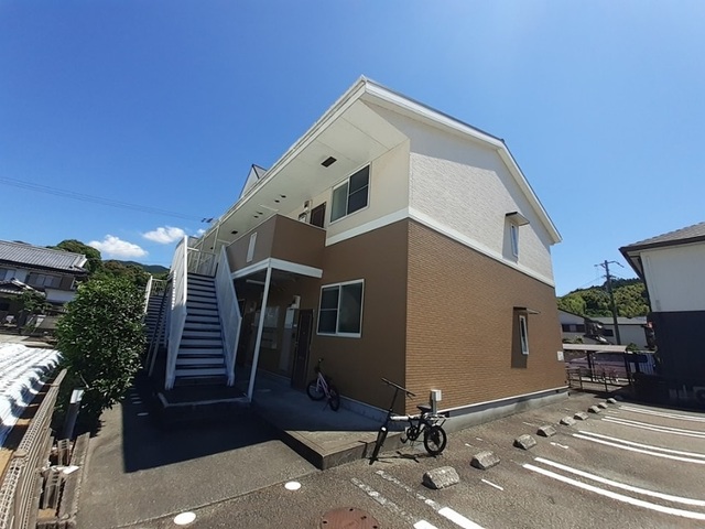 ハイツ・林 外観