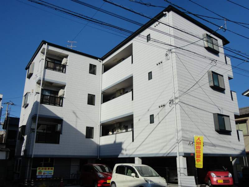 ハイツ六泉Ⅱ 301号室 外観