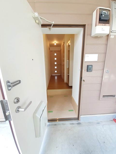 エルディム枝川Ⅱ 玄関