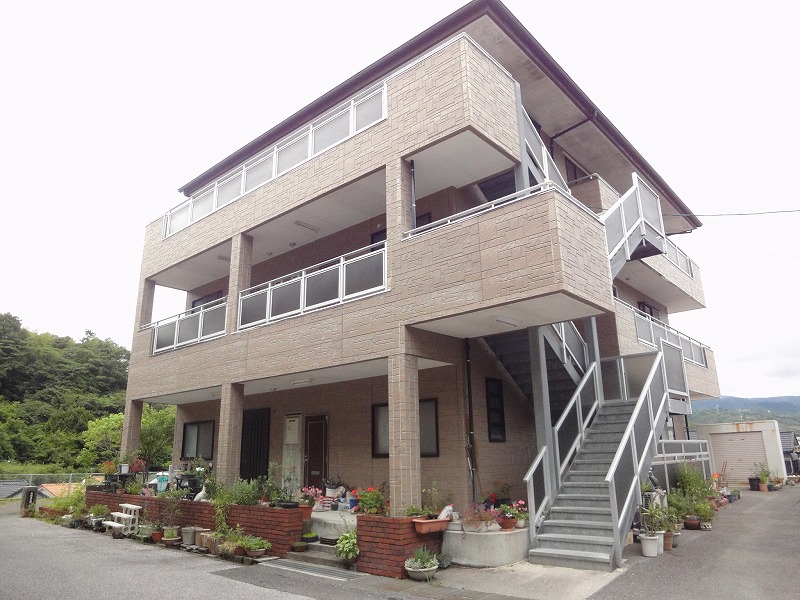 岡本マンション 201号室 外観