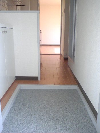 ニューサンライズ 玄関