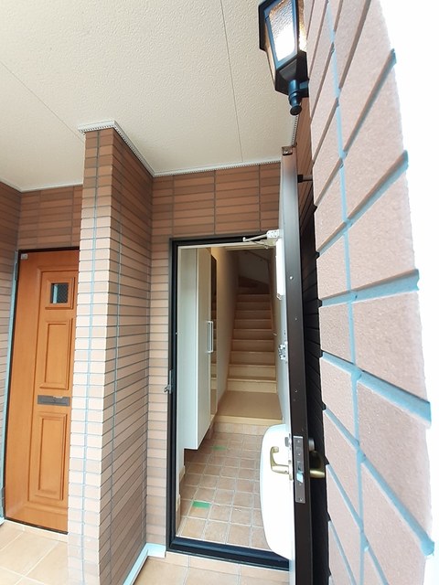 エアリー枝川 玄関