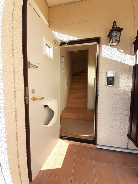 ラフレシール 玄関
