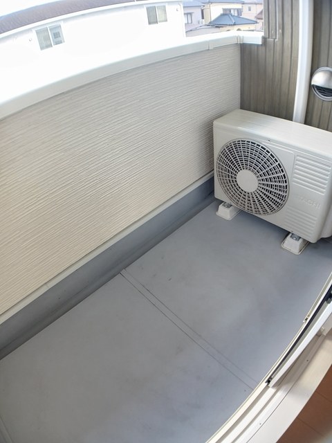 シャロン　ウィンドウ ベランダ