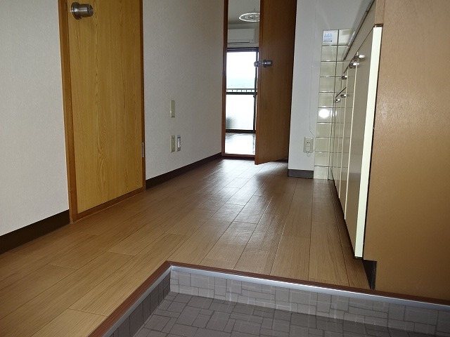 サバービアスイートⅠ 玄関