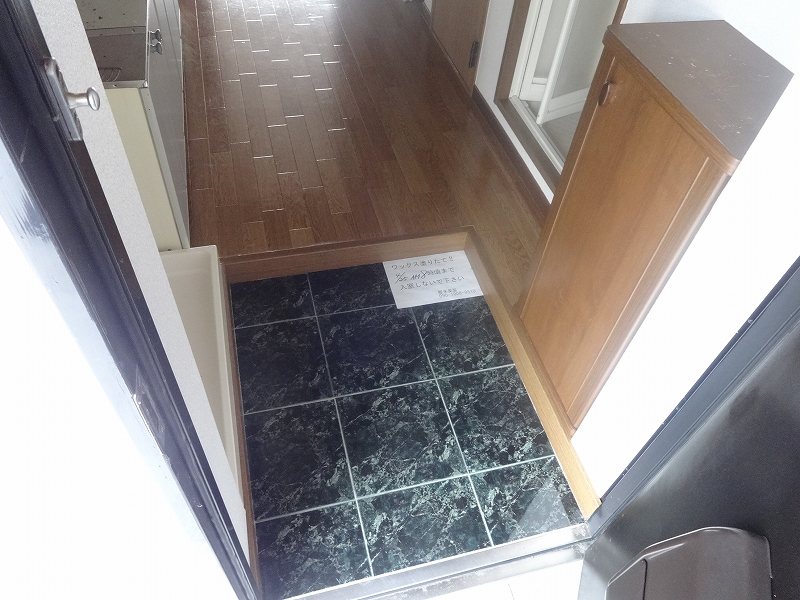 カートルセゾン 玄関