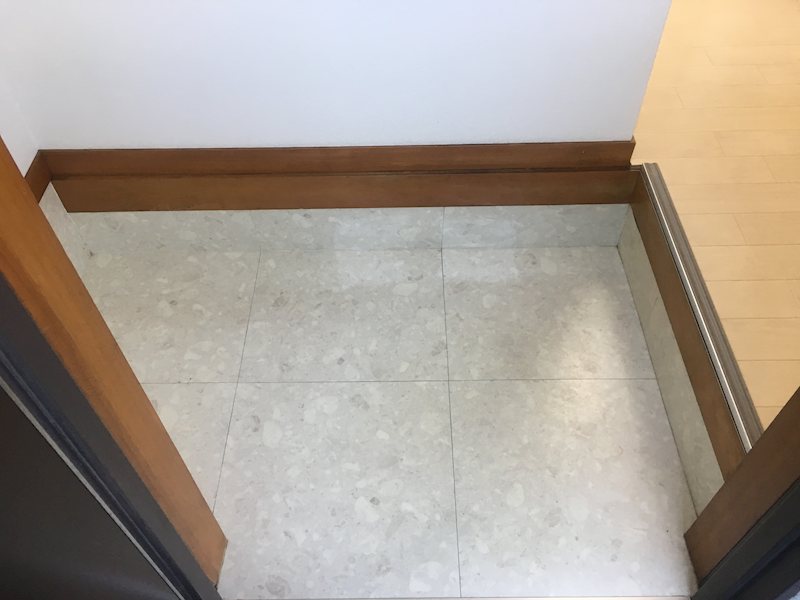 グロリアスハイツ 玄関