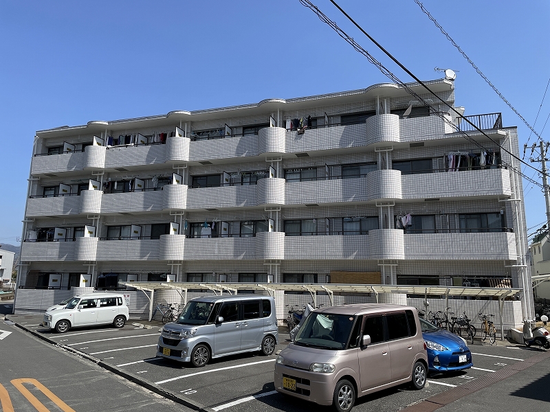 ジョイフル若草 111号室 外観