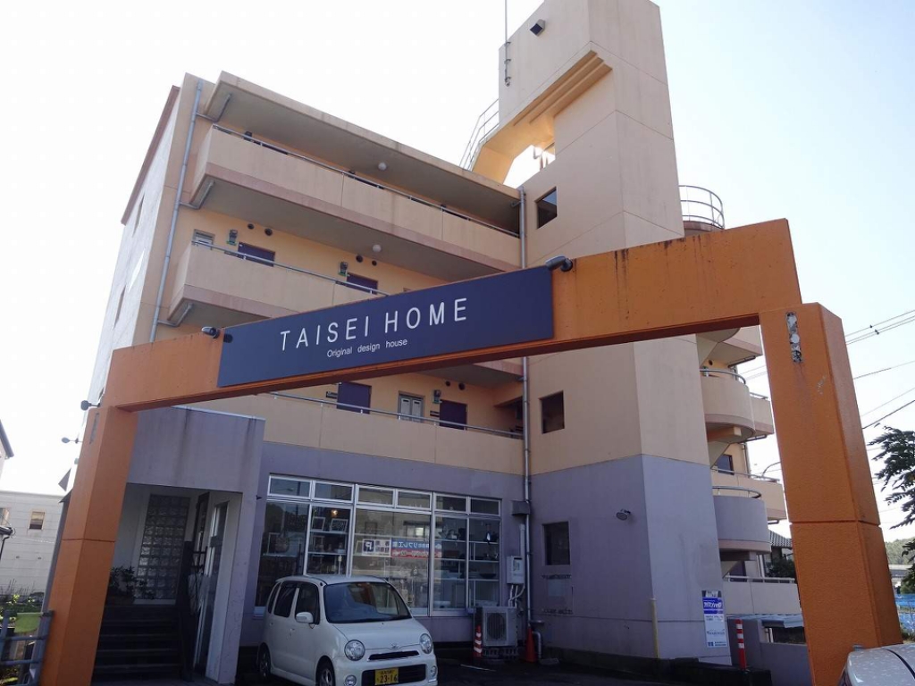 テイクプラス 401号室 外観