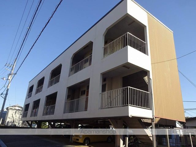 吉岡マンション 302号室 外観