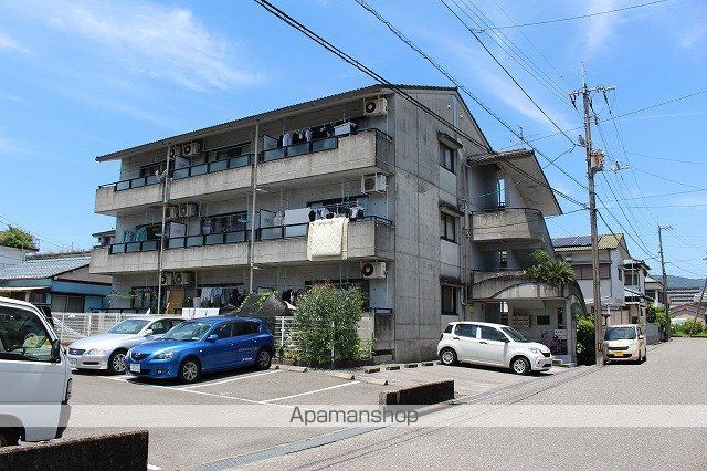 リバーハイツ（石立町） 201号室 外観