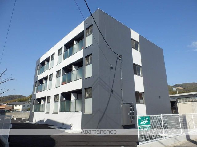 レヴァンテ薊野東町 102号室 外観